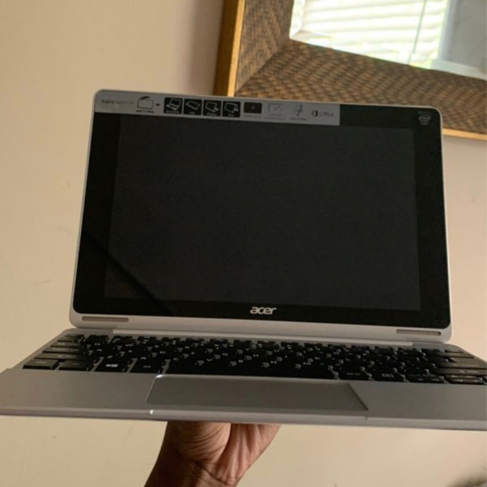Acer aspire switch 10 tablet/laptop